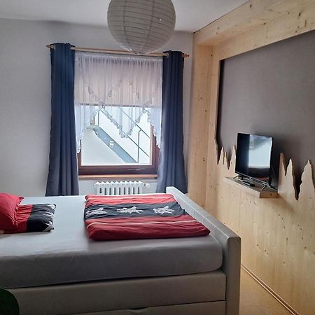 Ferienwohnung - Chayenne Apartment Mit 2 Schlafzimmern Klinga Bagian luar foto