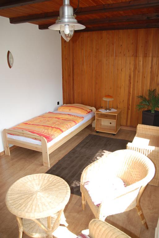 Ferienwohnung - Chayenne Apartment Mit 2 Schlafzimmern Klinga Bagian luar foto